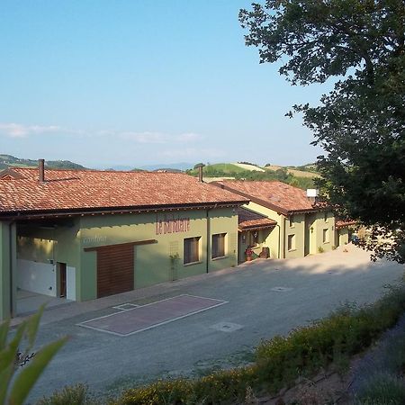 Le Barbaterre Quattro Castella Bagian luar foto